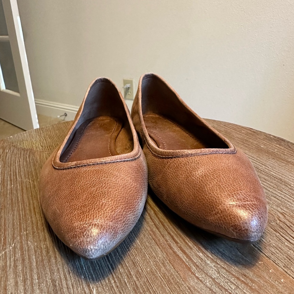 FRYE leather flats 7.5
